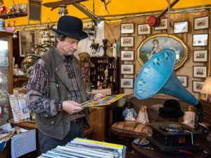 Best Autumn Flea Markets in Europe (2022 update)